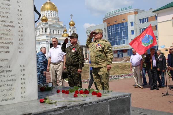 В Мордовии представители Росгвардии принял участие в памятном митинге в честь Дня ветеранов боевых действий