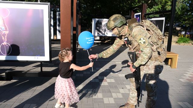 На Херсонщине росгвардейцы обеспечили безопасность праздничных мероприятий, приуроченных Дню семьи, любви и верности