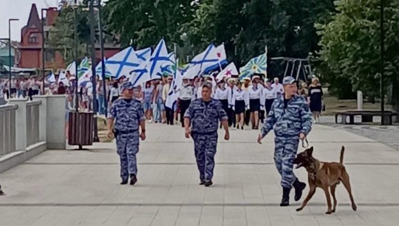 Росгвардейцы обеспечили правопорядок во время проведения мероприятий, посвященных Дню военно-морского флота в Пензенской области
