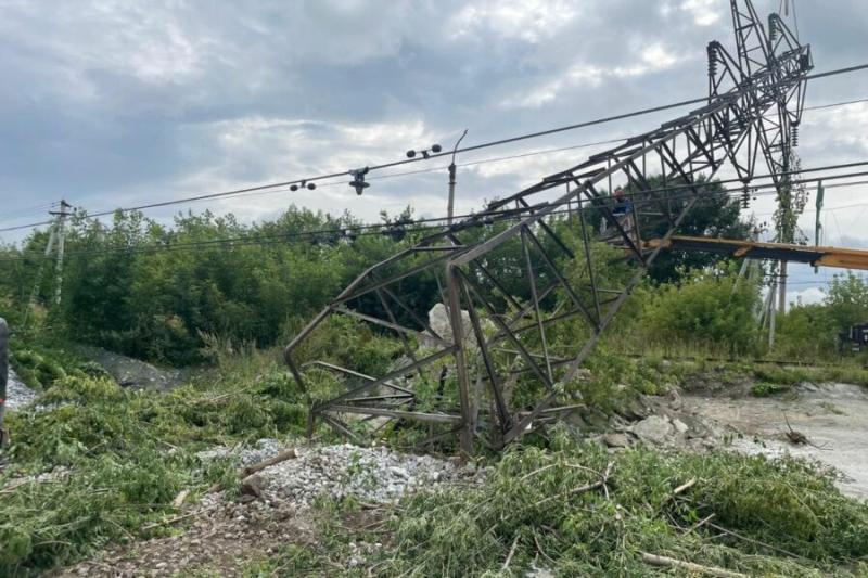 После рухнувшей в Бердске ЛЭП следователи возбудили уголовное дело