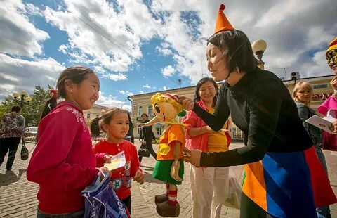 Россия и Дети: Как театровед, никаких исследований, рецензий я не планирую 
- Театр, Культура и Концерт,