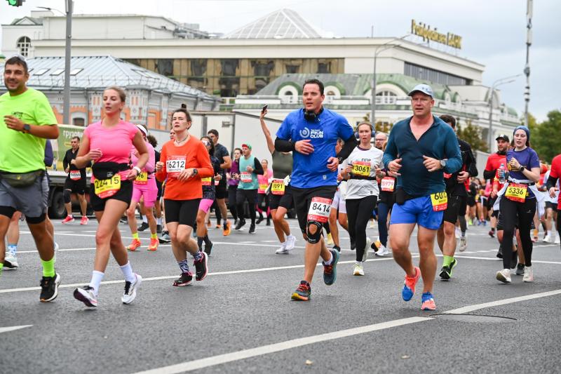 Команда «Будь Здоров» на «Московском марафоне» - рекорд по числу участников и болельщиков