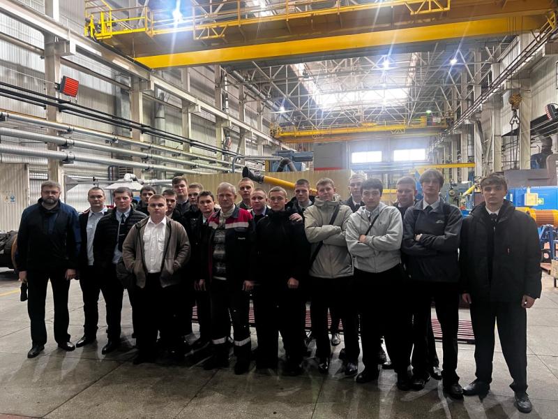 Студенты Курского железнодорожного техникума посетили депо Курск в рамках осенней акции «Неделя без турникетов»