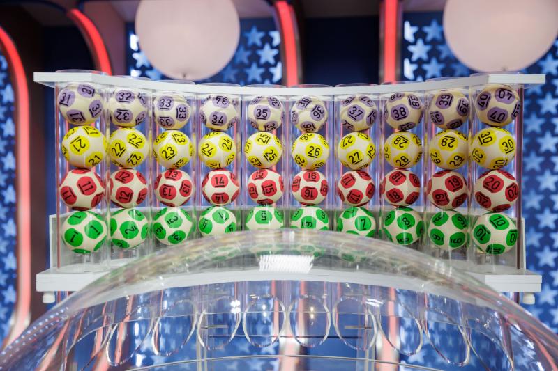 14 россиян стали миллионерами после воскресного розыгрыша лотереи 