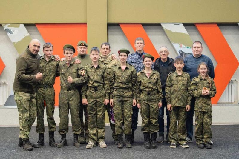 Росгвардия на Ямале провела для подшефной молодежи испытания на зеленый берет