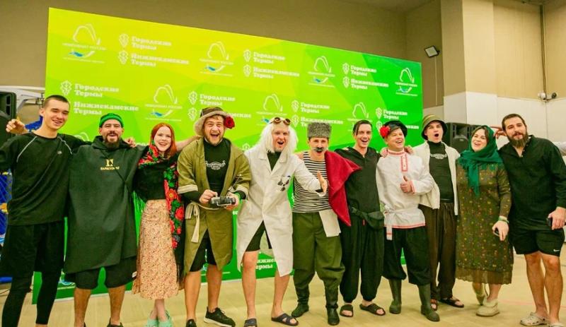 В Нижнекамске установлен рекорд по коллективному парению