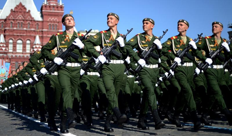 Россияне гордятся сильной армией и считают важным ее укрепление