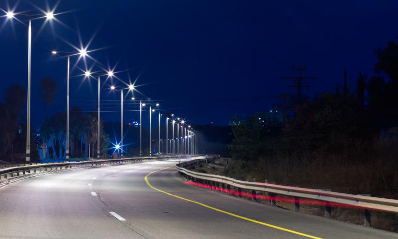 Эксперты ОНФ: Использование энергосберегающих ламп для уличного освещения позволит сократить бюджетные траты
