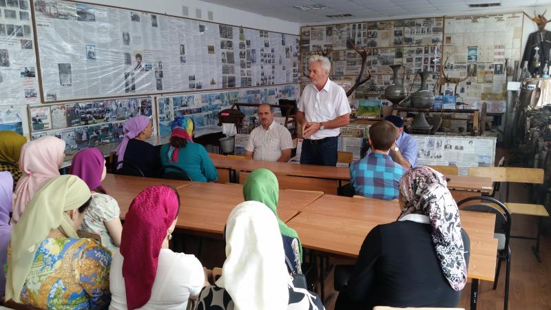 Активисты ОНФ в Чечне провели экскурсию для школьников и студентов в Махкетинском краеведческом музее